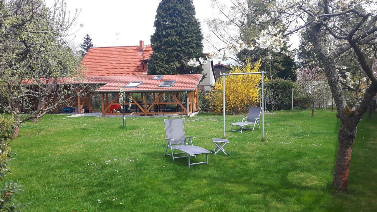 Ferienhaus In ベルナウ・バイ・ベルリン エクステリア 写真